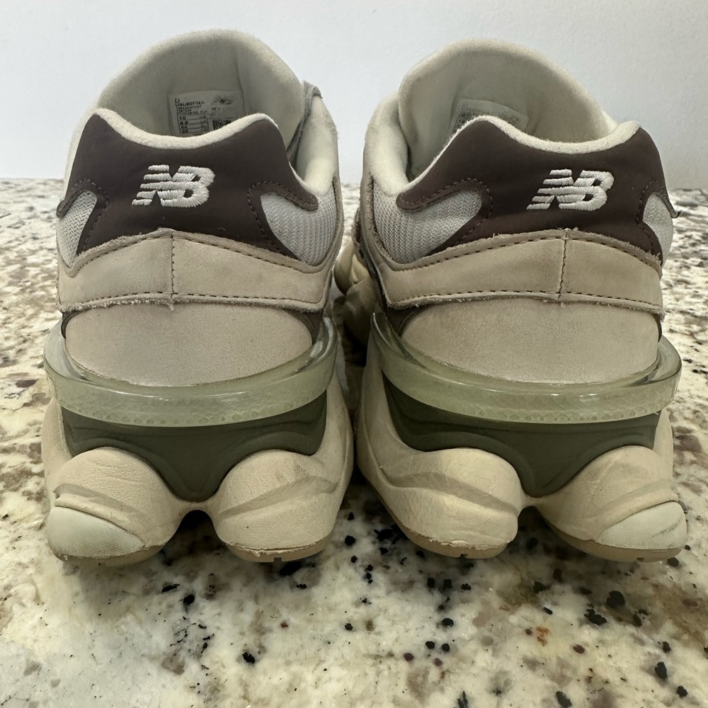 New Balance 9060 - Picture 3 of 11